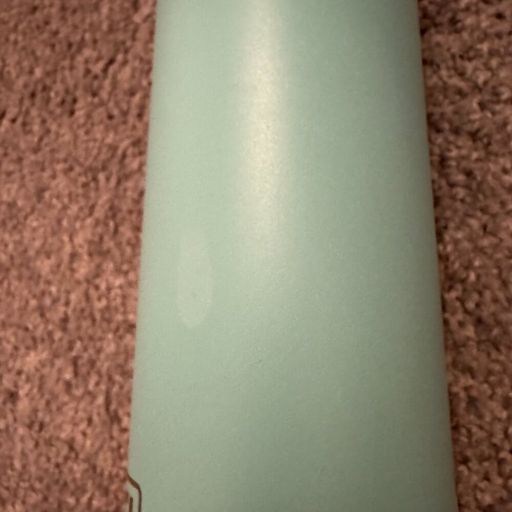 2 Yeti Rambler Bottles with Tops - Picture 7 of 9